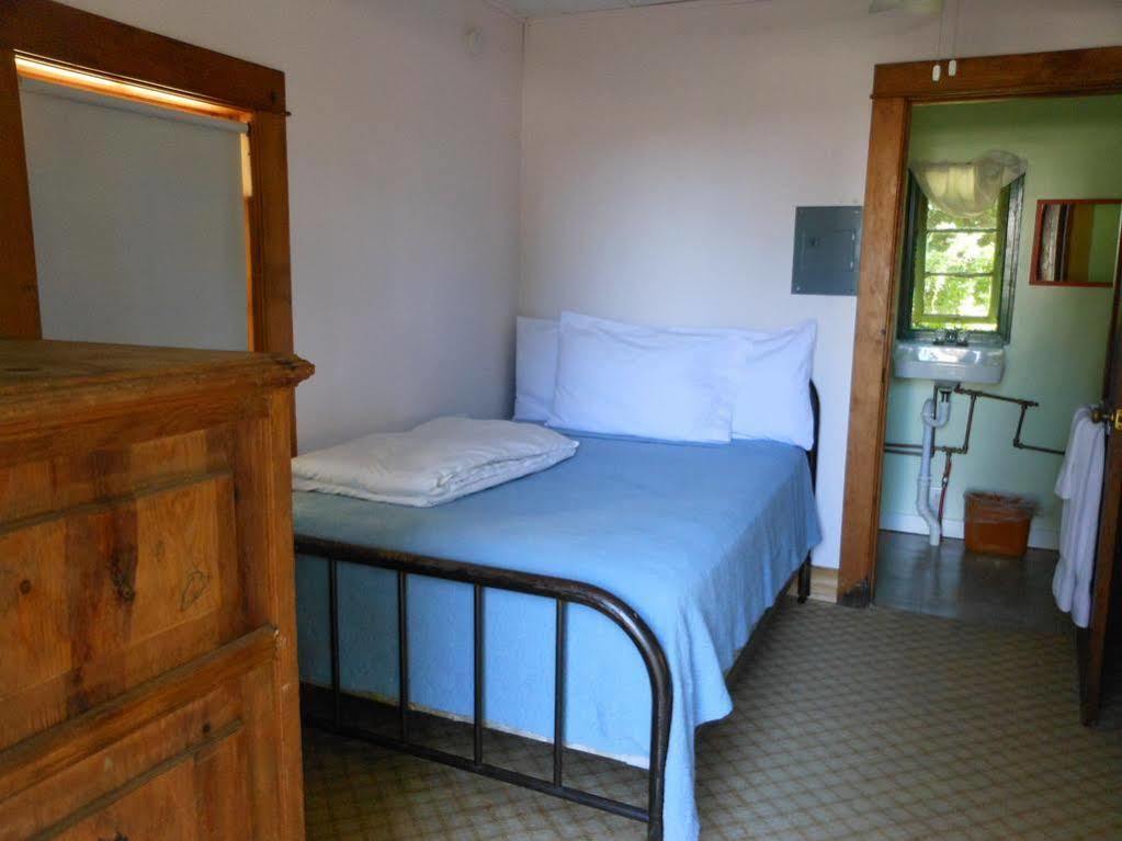 Katahdin Cabins Otel Millinocket Dış mekan fotoğraf