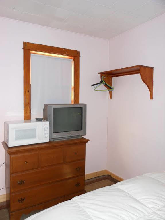 Katahdin Cabins Otel Millinocket Dış mekan fotoğraf