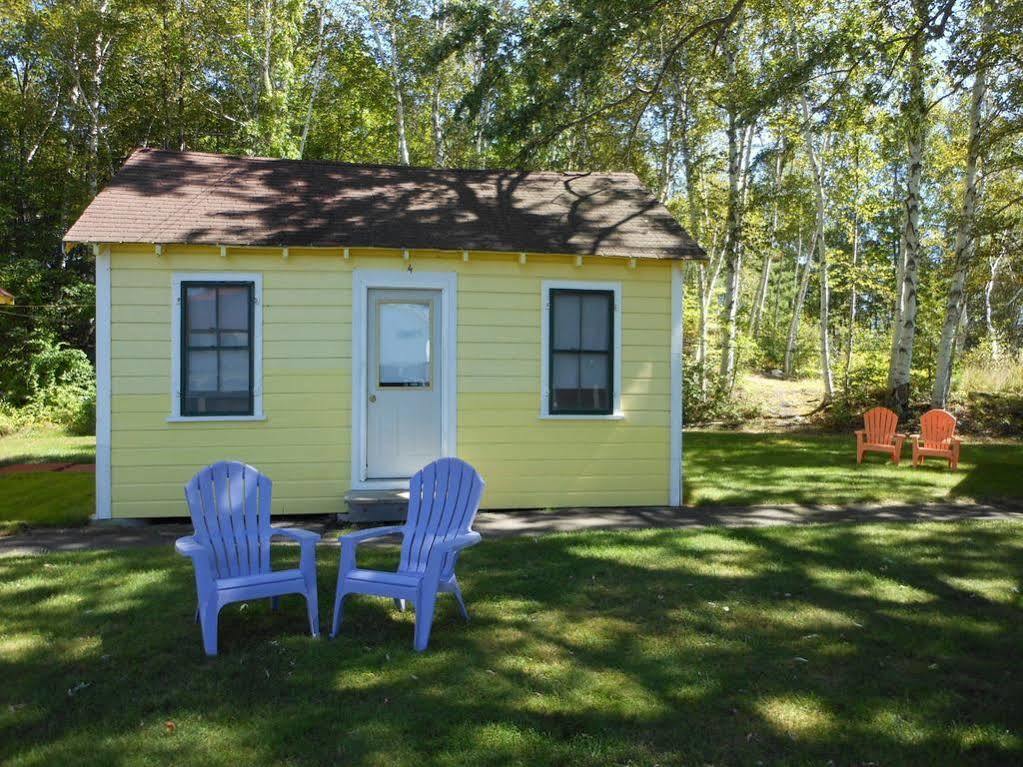 Katahdin Cabins Otel Millinocket Dış mekan fotoğraf
