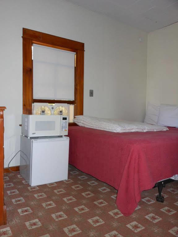 Katahdin Cabins Otel Millinocket Dış mekan fotoğraf