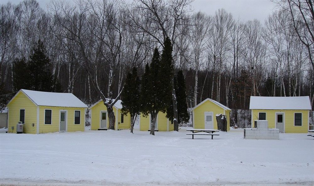 Katahdin Cabins Otel Millinocket Dış mekan fotoğraf