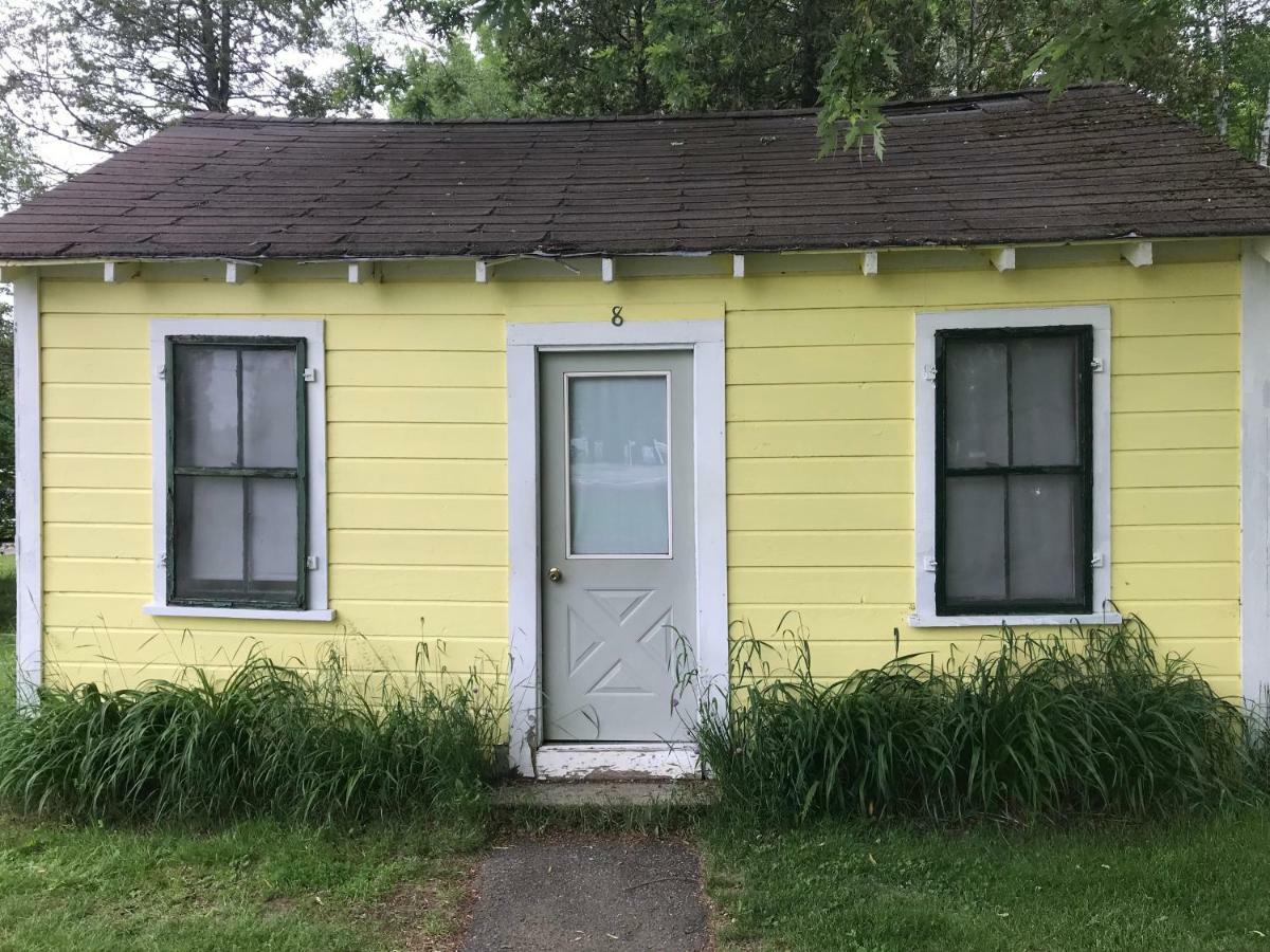 Katahdin Cabins Otel Millinocket Dış mekan fotoğraf